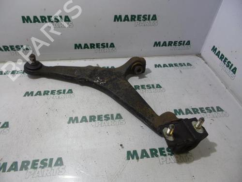 Used Left front suspension arm PEUGEOT 106 I (1A, 1C) 1.0 (50 hp) 31404661