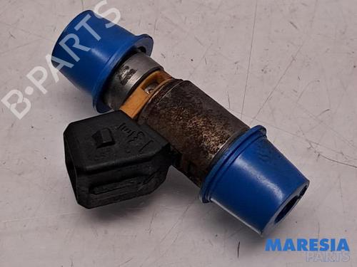 Used Injector FIAT 500 (312_) 1.2 (312AXA1A) (69 hp) 31396661