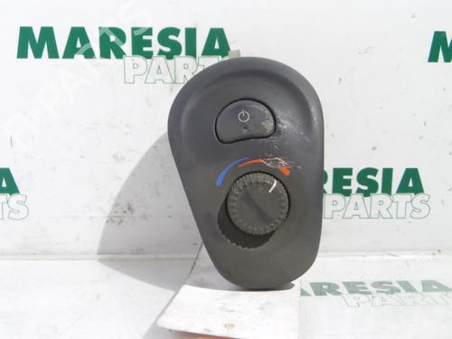 Used Climate control RENAULT ESPACE III (JE0_) 2.0 (JE0A) (114 hp) 31421487