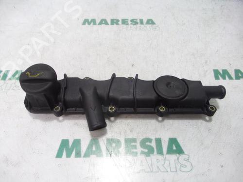 Used Valve cover PEUGEOT PARTNER Box Body/MPV (5_, G_) 1.9 D (69 hp) 31429651