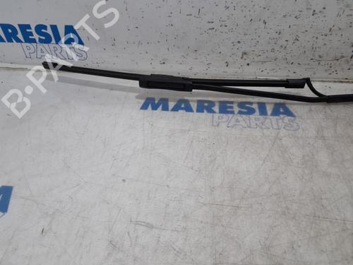Front windshield wiper arm CITROËN C4 CACTUS 1.2 VTi 82 | BP31387411C143