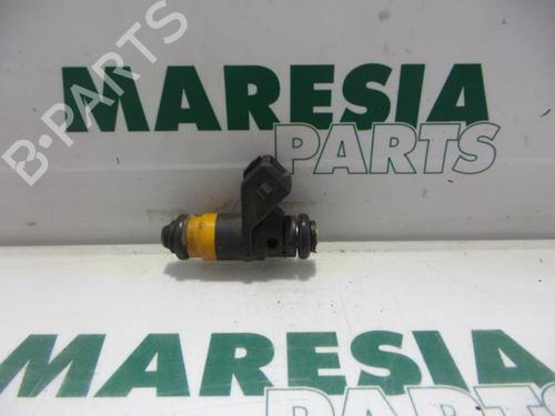 Used Injector RENAULT SCÉNIC I MPV (JA0/1_, FA0_) 1.6 (JA00) (110 hp) 31447173