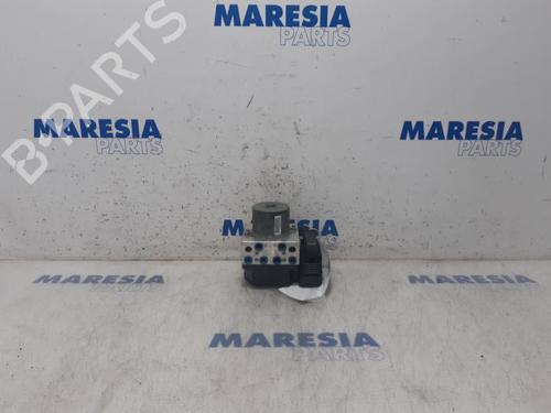 Used ABS pump LANCIA DELTA III (844_) 1.4 16V (844.AXL1A) (140 hp) 31395255