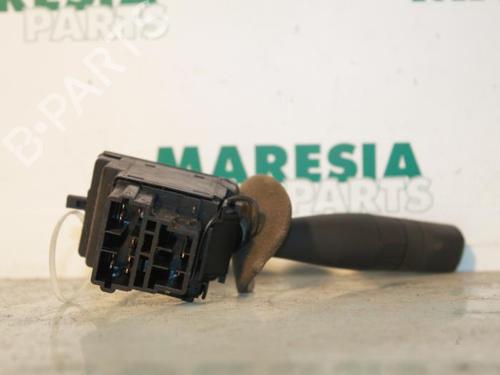 Steering column stalk PEUGEOT 206 Hatchback (2A/C) 1.4 i | BP31474656I23