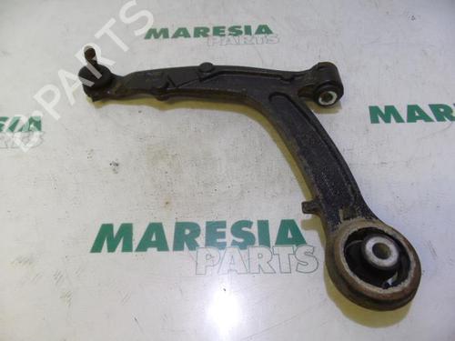 Used Left front suspension arm FIAT PANDA (169_) 1.2 (169AXF2A, 169AXF1A) (69 hp) 31469133