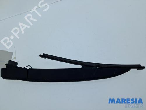 Used Rear windshield wiper arm Rear windshield wiper arm 36881995 36881995