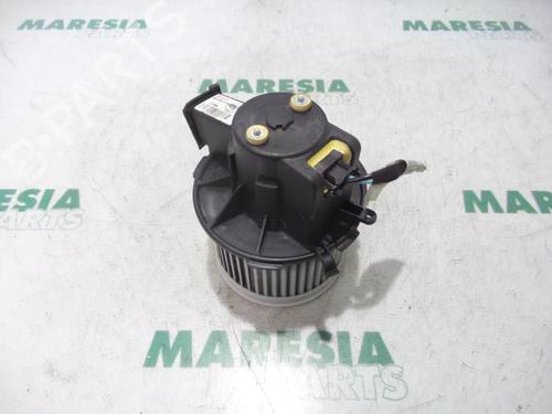 Used Heater blower motor FIAT 500 (312_) 1.2 (312AXA1A) (69 hp) 31459432