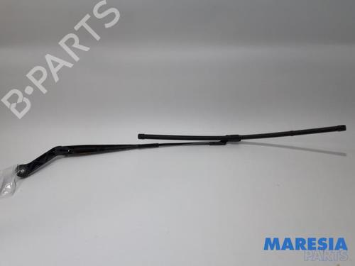 Used Front windshield wiper arm FIAT DUCATO Van (250_) 100 Multijet 2,2 D (100 hp) 31478319