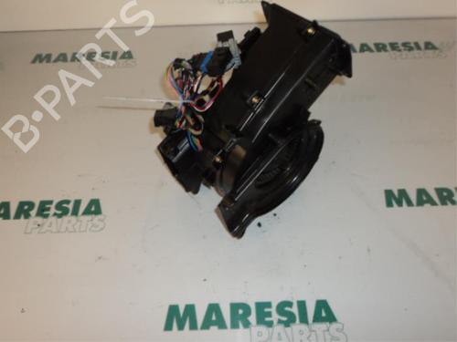 Heater blower motor RENAULT VEL SATIS (BJ0_) 3.0 dCi (BJ0J, BJ0N) | BP31499268M62 - Image 2