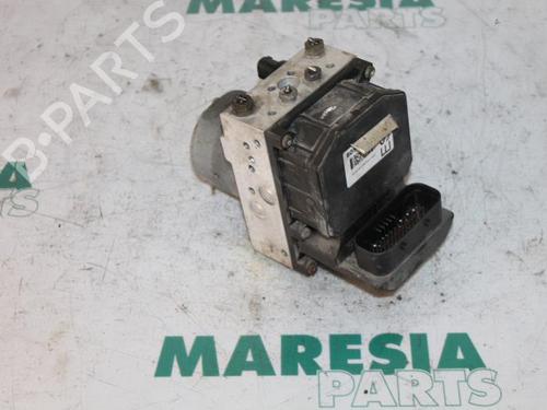 Used ABS pump FIAT STILO (192_) 1.8 16V (192AXC1A, 192BXC1A) (133 hp) 31453164