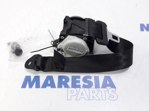 Used Rear right seatbelt RENAULT CAPTUR I (J5_, H5_) 0.9 TCe 90 (90 hp) 31441550