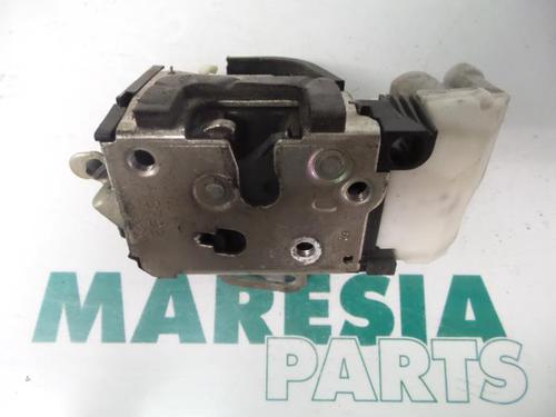 electronic-module-fiat-punto-188_-1999-2000-2001-2002-2003-2004-2005-2006-2007-2008-2009-2010-2011-2012-31515157 main image