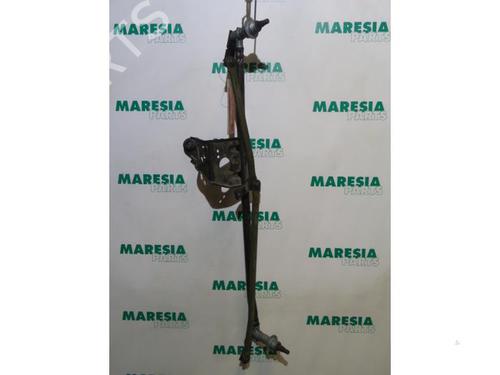 Used Front wipers mechanism RENAULT MASTER II Van (FD) 2.5 dCi 120 (FD0M, FD0U, FD0W, FD2M, FD2W, FD3M, FD3U,... (115 hp) 31496351