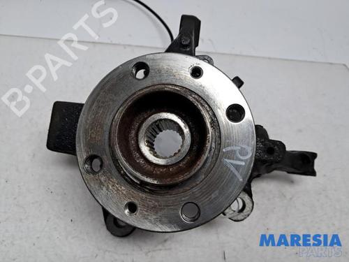 Used Right front steering knuckle RENAULT CLIO IV Grandtour (KH_) 0.9 TCe 90 (90 hp) 31411944