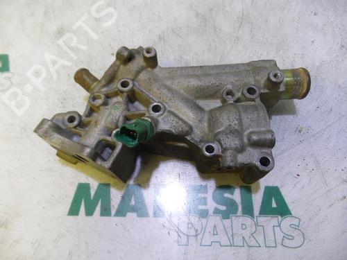 Used Thermostat housing CITROËN C5 I Break (DE_) 2.0 16V (DERFNF, DERFNC, RERFNC) (136 hp) 31443050