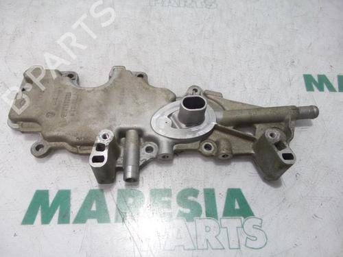 Used Valve cover RENAULT SCÉNIC I MPV (JA0/1_, FA0_) 1.6 (JA00, JA16, JA15, JA19, JA1V, JA2B, JA2C, JA0B,... (107 hp) 31480556