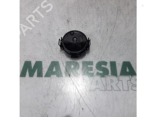 Used Electronic sensor RENAULT MEGANE III Grandtour (KZ0/1) 1.5 dCi (KZ0C, KZ1A) (90 hp) 31531590