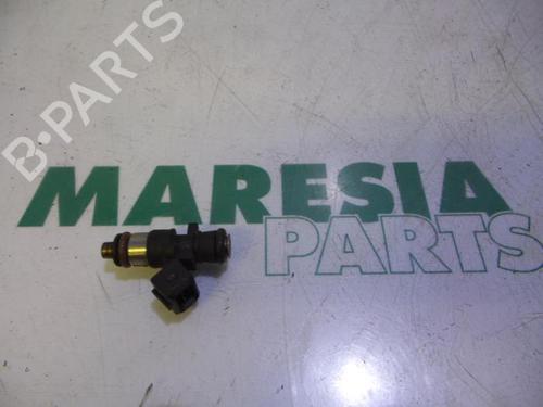injector-renault-twingo-ii-cn0_-2007-31462002 main image