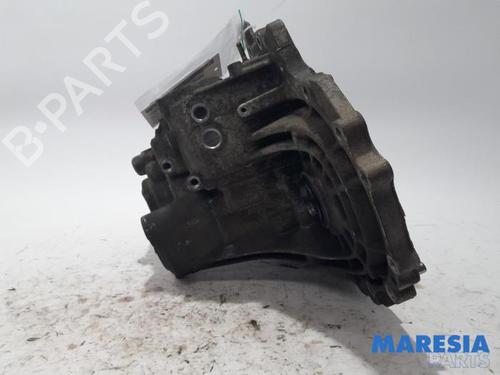 manual-gearbox-for-parts-renault-megane-ii-bm01_-cm01_-2001-2002-2003-2004-2005-2006-2007-2008-2009-2010-2011-2012-31488812 main image
