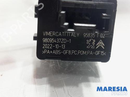 Switch PEUGEOT 2008 II (UD_, US_, UY_, UJ_, UR_, UC_) e-2008 (UKZKXZ) | BP31424788I30