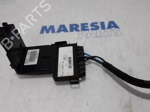 Used Fuse box PEUGEOT PARTNER Box Body/MPV 1.6 HDi (75 hp) 31513762