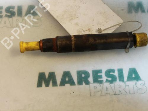 injector-renault-megane-i-classic-la01_-1996-1997-1998-1999-2000-2001-2002-2003-2004-2005-2006-2007-2008-31518636 main image