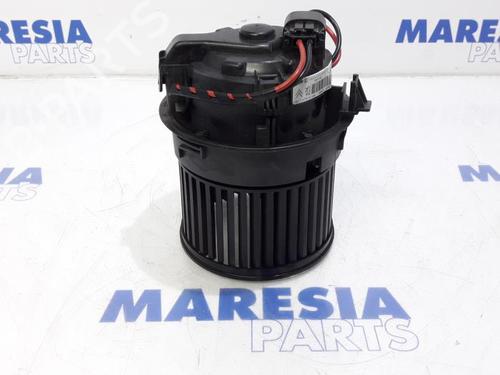 Used Heater blower motor PEUGEOT 208 I (CA_, CC_) 1.0 VTi (68 hp) 31417697