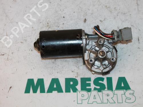 front-wiper-motor-renault-scenic-i-mpv-ja01_-fa0_-1999-2000-2001-2002-2003-2004-2005-2006-2007-2008-2009-2010-31389026 main image