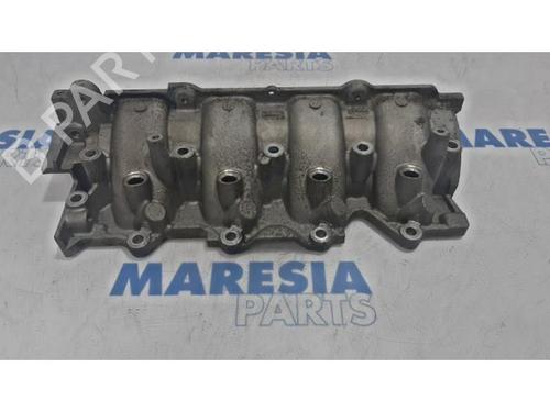 Rail D'Injecteurs DACIA DUSTER (HS_) 1.6 16V (105 hp) 31451108