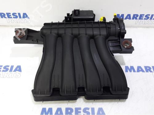 Used Injection rail RENAULT LAGUNA III (BT0/1) 2.0 16V (BT05, BT0F, BT0W) (140 hp) 31438648