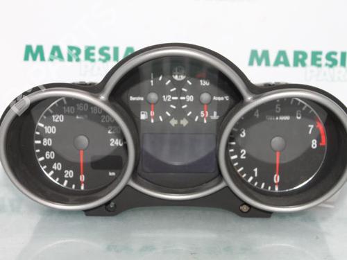 Used Instrument cluster ALFA ROMEO 147 (937_) 1.6 16V T.SPARK ECO (937.AXA1A, 937.BXA1A) (105 hp) 31523054