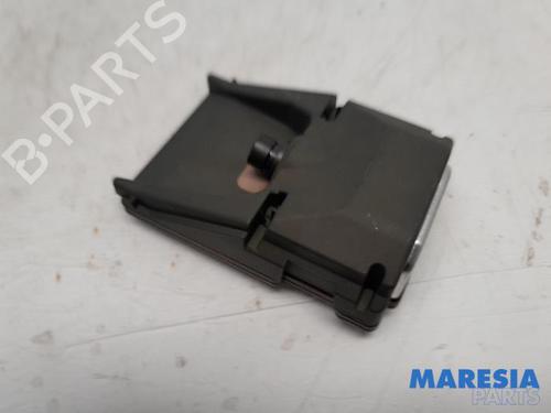 Câmera CITROËN C4 III (BA_, BB_, BC_) ë-C4 (BCZKXC, BZCKSC) (136 hp) 31393303