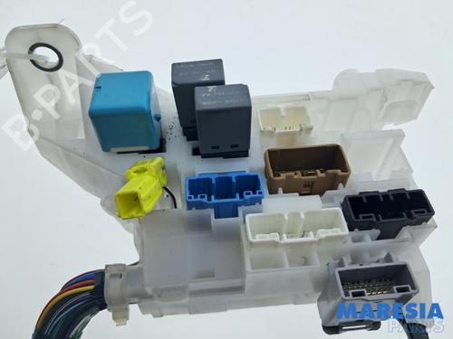 Fuse box PEUGEOT 108 1.0 VTi | BP36342596E1  - Image 5
