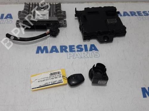 Used Engine control unit (ECU) RENAULT KANGOO Express (FW0/1_) 1.5 dCi 90 (FW0G, FW05, FW08, FW11) (90 hp) 31437819