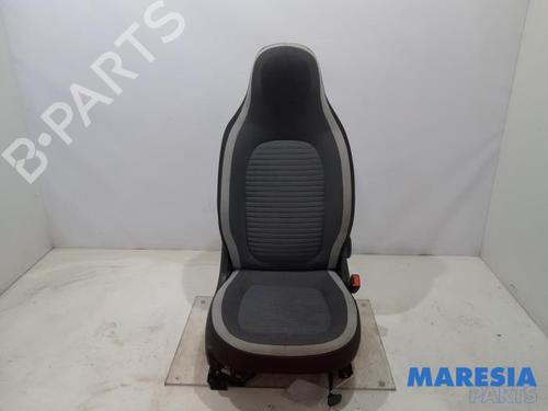 Sæde højre fortil RENAULT TWINGO III (BCM_, BCA_) 1.0 SCe 70 (71 hp) 31434963