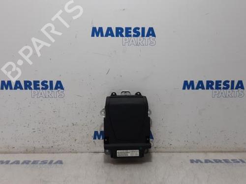 Used Display monitor PEUGEOT 5008 (0U_, 0E_) 1.6 16V (156 hp) 31399399