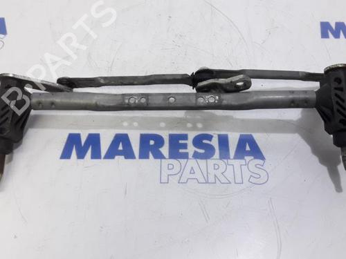 Used Front wipers mechanism FIAT 500 (312_) 1.2 (312AXA1A) (69 hp) 31467518