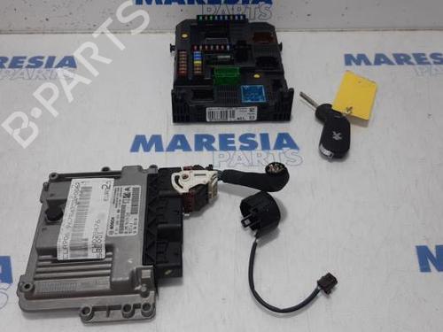 Used Engine control unit (ECU) PEUGEOT 208 I (CA_, CC_) 1.6 VTi (120 hp) 31516665