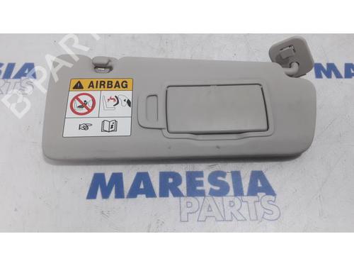 right-sun-visor-renault-megane-iv-grandtour-k9amn_-2016-31484013 main image
