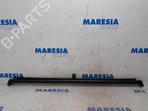 Hattehylde PEUGEOT 308 CC (4B_) 1.6 16V (120 hp) 31507135