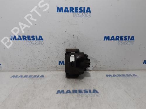 Used Right front brake caliper PEUGEOT 5008 (0U_, 0E_) 1.6 16V (156 hp) 31535466