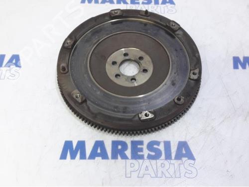 Used Flywheel PEUGEOT PARTNER Box Body/MPV 1.6 HDi (90 hp) 31518011