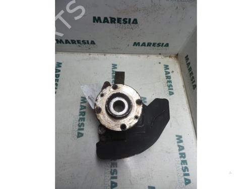 Used Left front steering knuckle FIAT STRADA Pickup (178_, 278_) 1.9 JTD (80 hp) 31434978