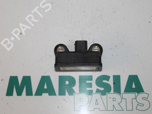Used Electronic module RENAULT MEGANE III Grandtour (KZ0/1) 1.5 dCi (KZ0C, KZ1A) (90 hp) 31461377