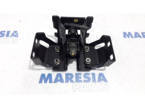 BP31440262O1 main image