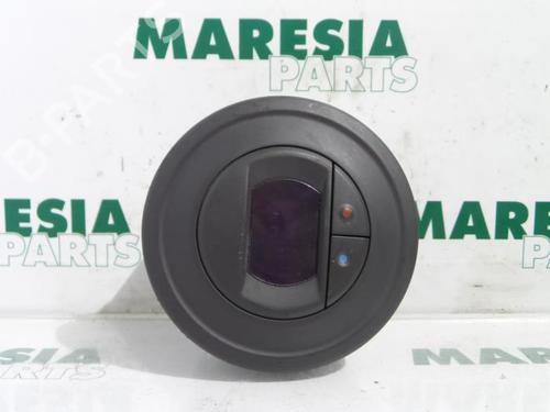 Used Climate control RENAULT ESPACE IV (JK0/1_) 2.0 Turbo (JK0A, JK0B, JK0N) (163 hp) 31441959