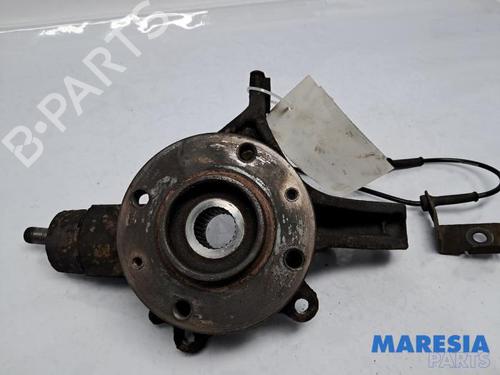 Used Right front steering knuckle PEUGEOT 307 CC (3B) 2.0 16V (136 hp) 31420169