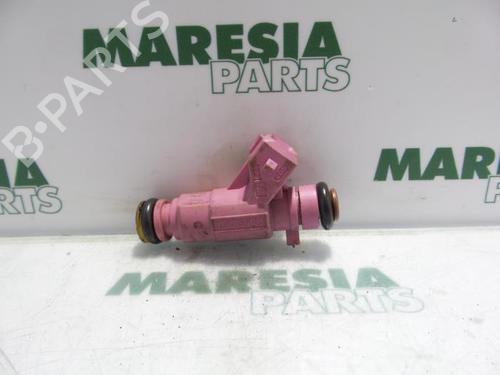 Used Injector FIAT PUNTO (188_) 1.4 (95 hp) 31463375