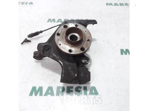 Used Right front steering knuckle FIAT PUNTO EVO (199_) 1.3 D Multijet (84 hp) 31453657
