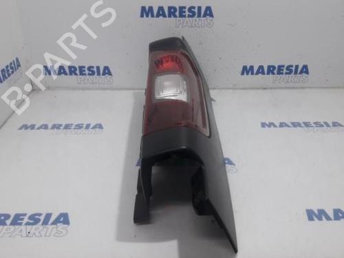 Used Left taillight OPEL VIVARO B Van (X82) 1.6 CDTI (05) (120 hp) 31529957